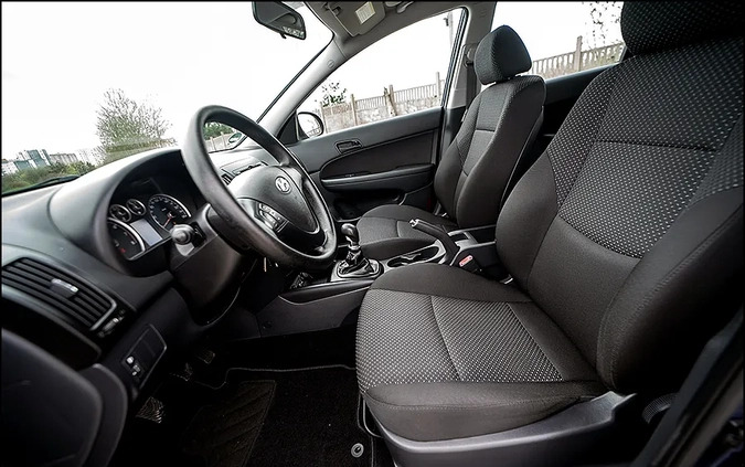 Hyundai I30 cena 19900 przebieg: 150000, rok produkcji 2012 z Elbląg małe 596